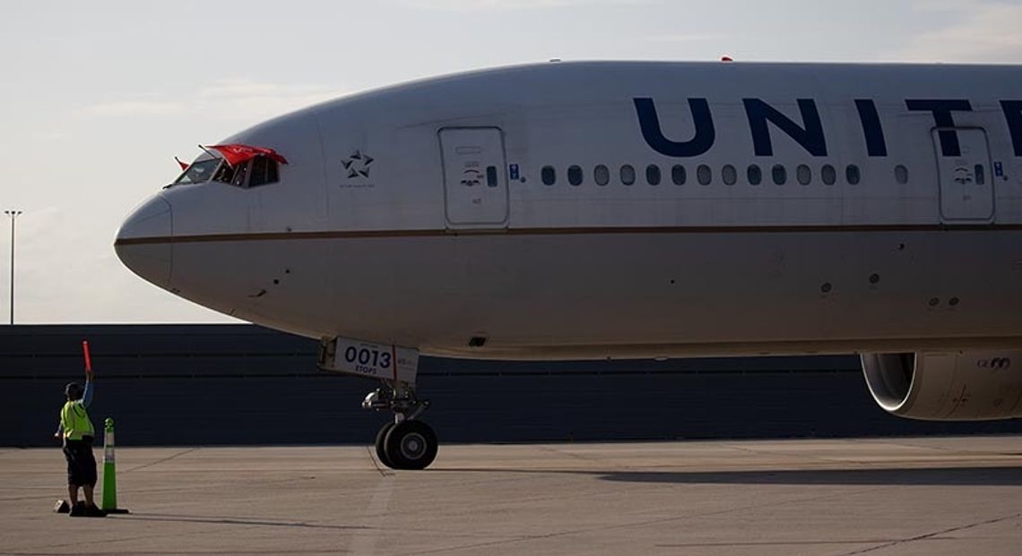 United kupuje nowe samoloty i zatrudni 3 tys. pracowników w Chicago