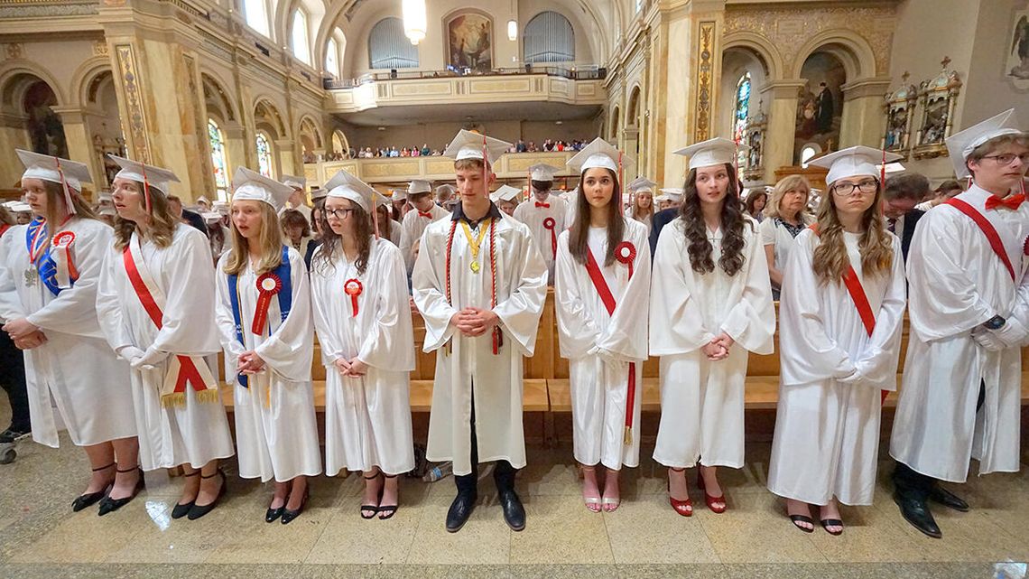 Uroczysta msza graduacyjna polonijnych maturzystów rocznika 2026 Uroczysta msza graduacyjna polonijnych maturzystów rocznika 2026