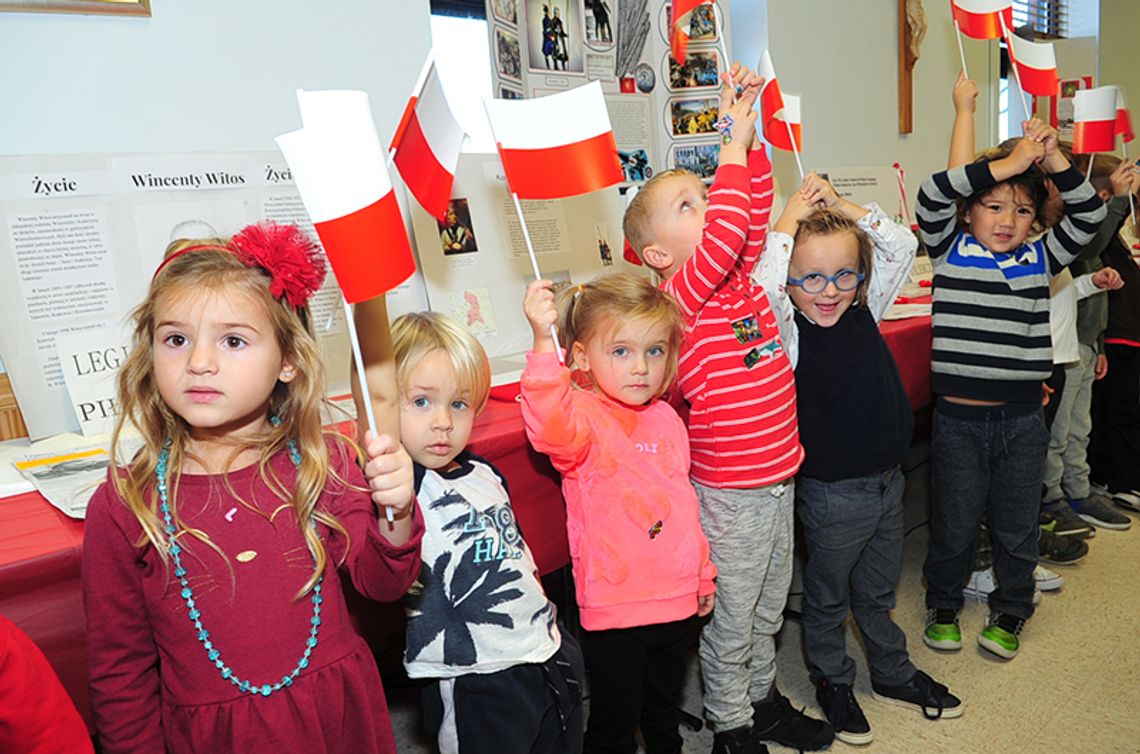 Urodziny Biało-Czerwonej w szkole im. gen. Władysława Andersa