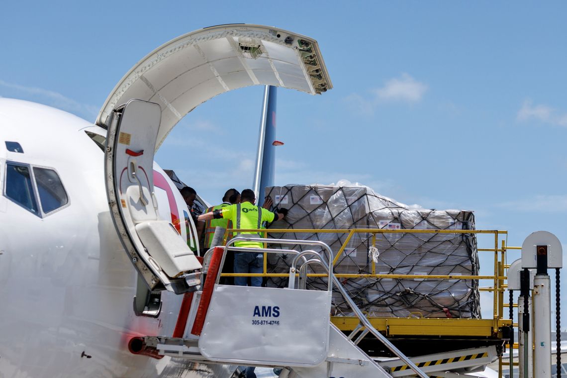 USA wysłały na Kubę transport z pomocą humanitarną o wartości 60 mln dolarów USA wysłały na Kubę transport z pomocą humanitarną o wartości 60 mln dolarów