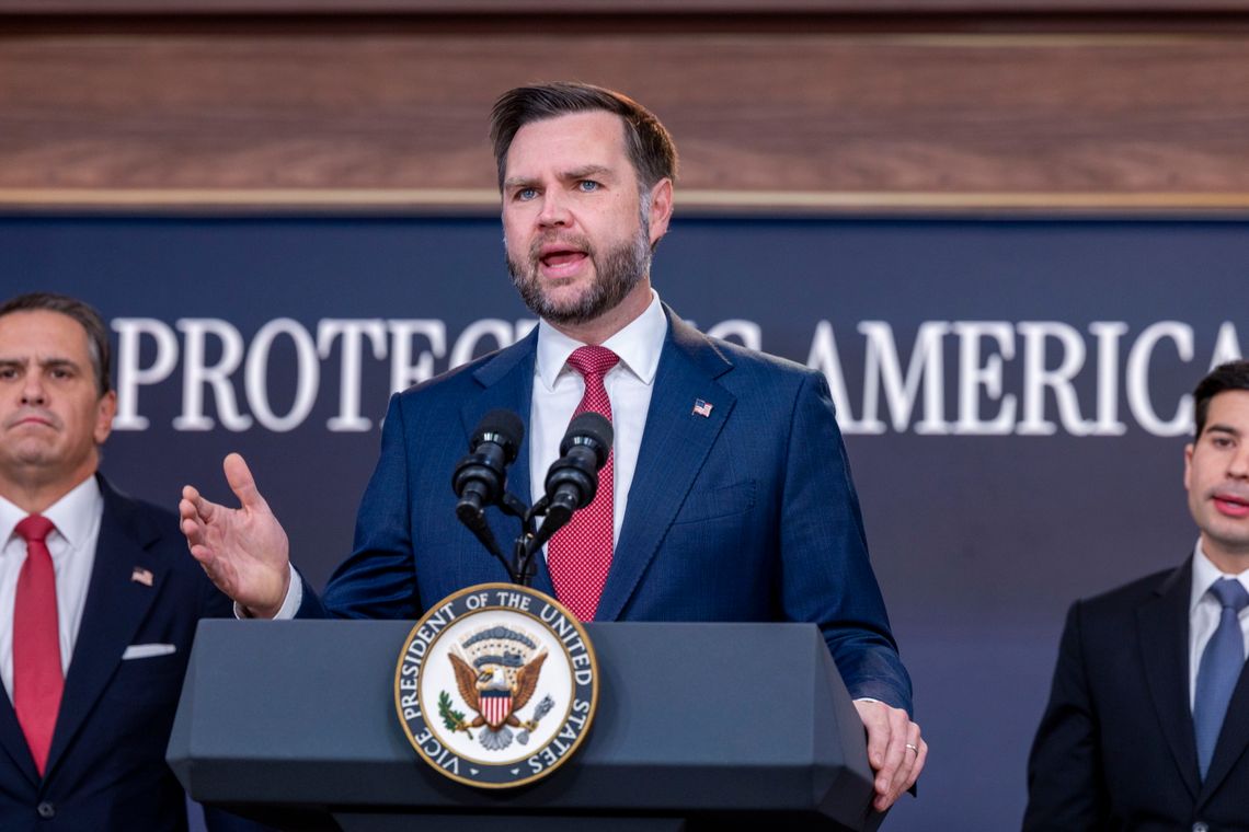 Vance: Ukraina nie powinna wstępować do NATO Vance: Ukraina nie powinna wstępować do NATO