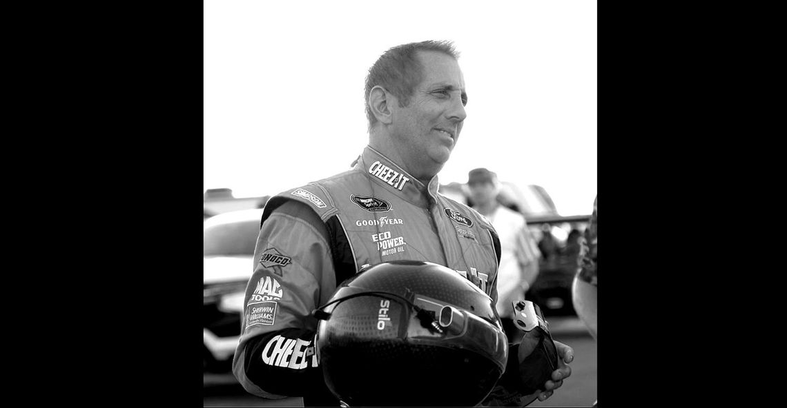 W katastrofie małego samolotu odrzutowego zginął znany amerykański kierowca wyścigowy i sześcioro jego krewnych W katastrofie małego samolotu odrzutowego zginął znany amerykański kierowca wyścigowy i sześcioro jego krewnych