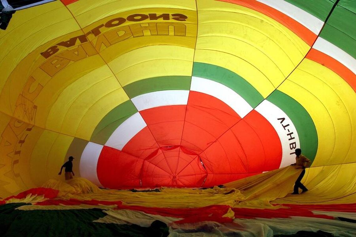 W Nowym Meksyku balon na ogrzane powietrze uderzył w maszt radiowy