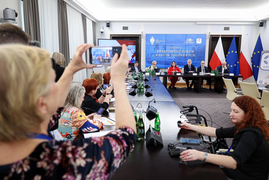W piątek w Senacie zainaugurowano VIII Światowe Forum Mediów Polonijnych W piątek w Senacie zainaugurowano VIII Światowe Forum Mediów Polonijnych