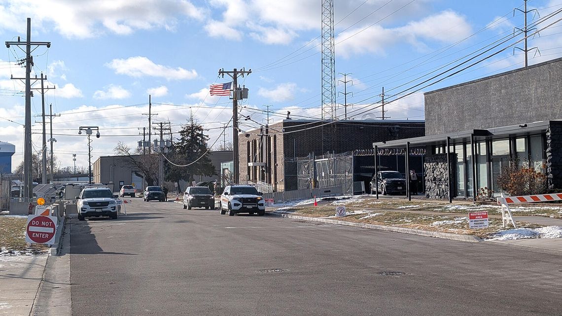 W Wielkim Tygodniu duchowni dopuszczeni do ośrodka ICE w Broadview po nakazie sędziego