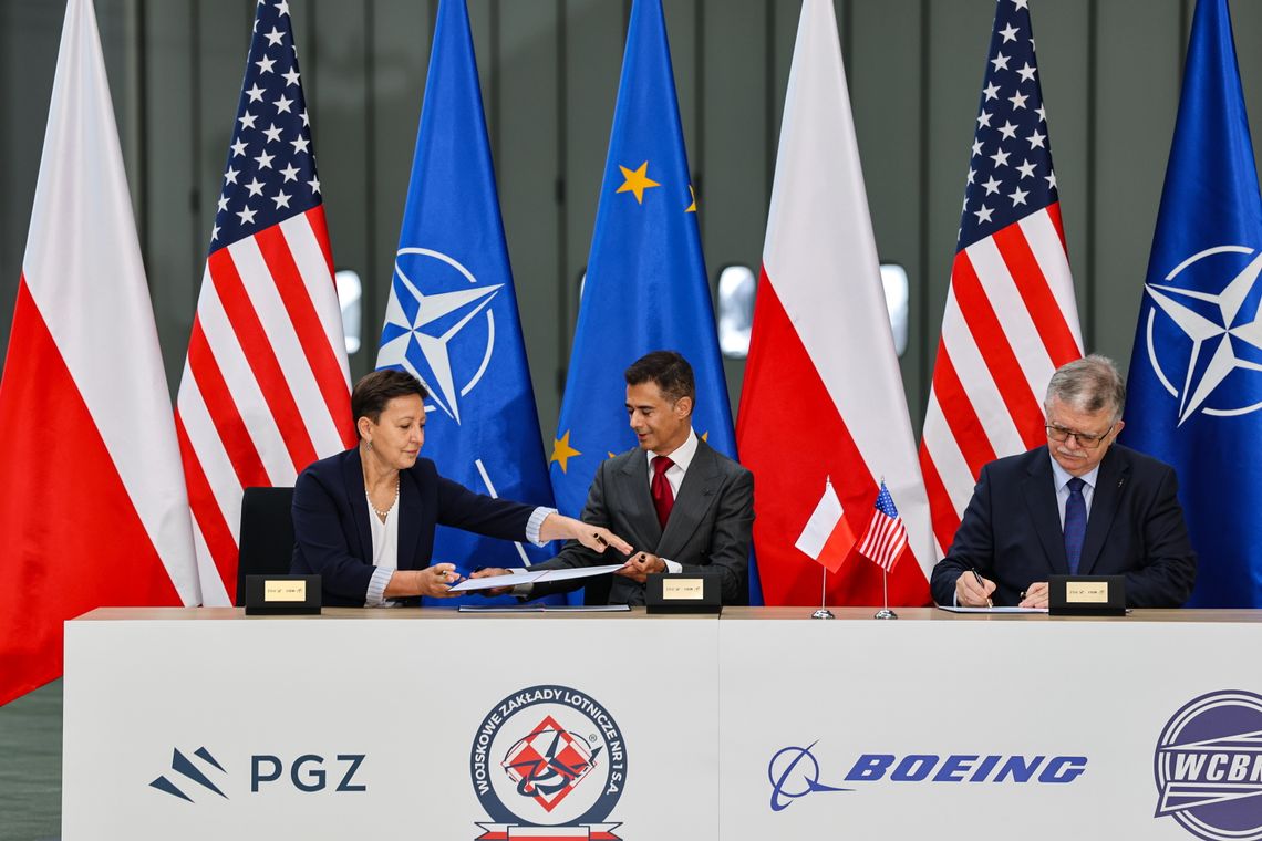 W WZL1 w Łodzi powstanie centrum serwisowe dla śmigłowców Apache; umowy wykonawcze podpisane W WZL1 w Łodzi powstanie centrum serwisowe dla śmigłowców Apache; umowy wykonawcze podpisane