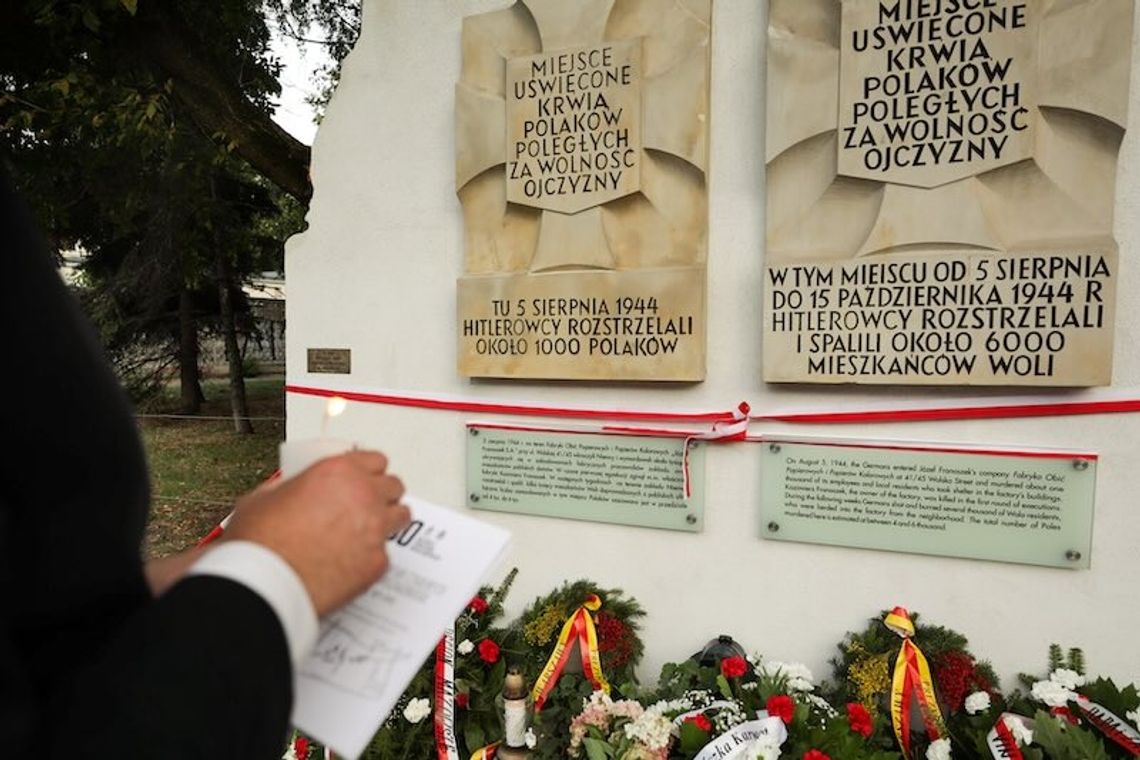 Warszawa. Na Woli odbyły się uroczystości upamiętnienia ofiar niemieckich zbrodni w 1944 r.