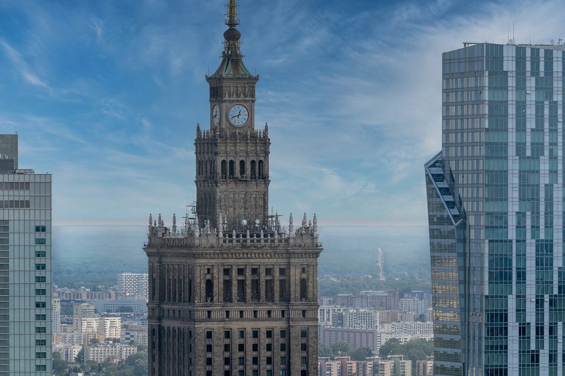 Warszawa. Pałac kultury pozostanie brudny