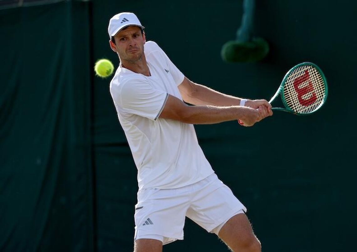 Wimbledon - kontuzja ponownie kończy występ Hurkacza w Londynie Wimbledon - kontuzja ponownie kończy występ Hurkacza w Londynie