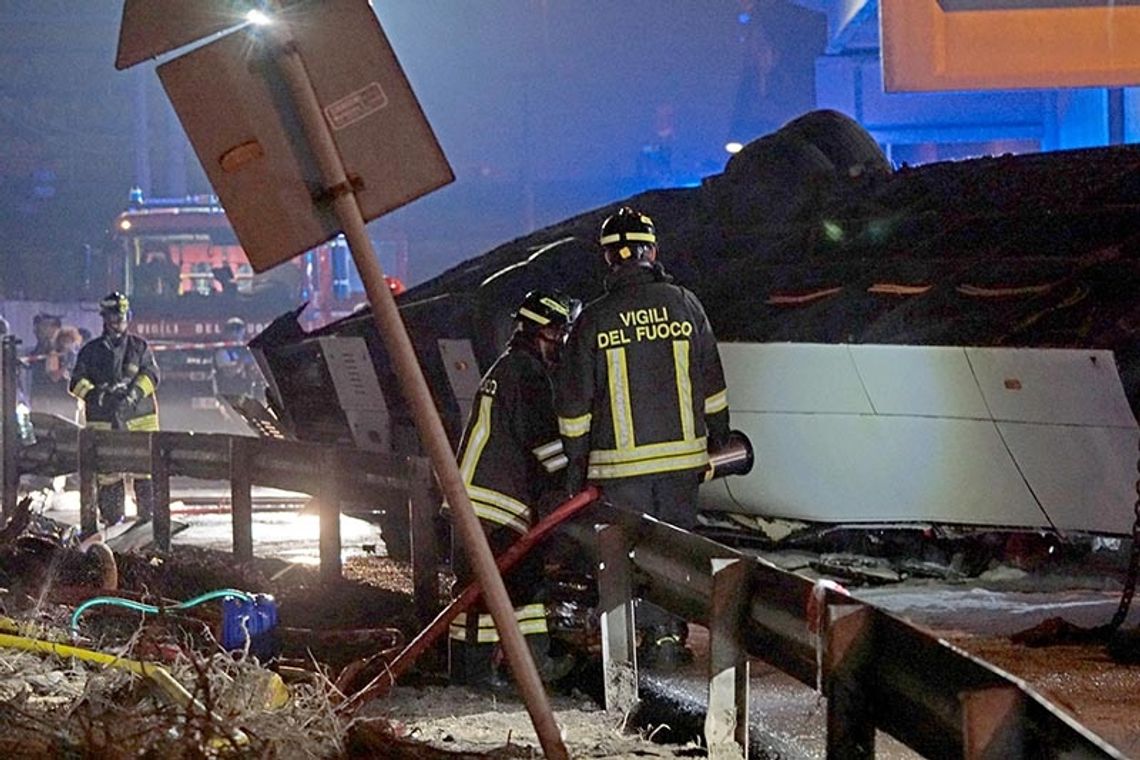 Włochy. Co najmniej 21 ofiar katastrofy autobusu koło Wenecji; wśród nich cudzoziemcy