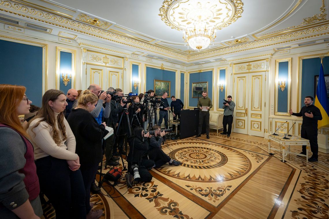 Zełenski: USA pomagają Putinowi wyjść z wieloletniej izolacji