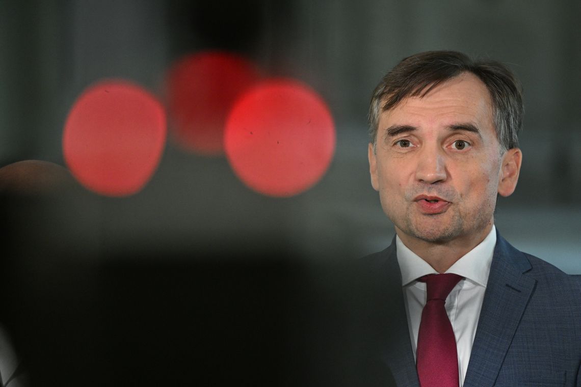 Zembaczyński: zgoda sądu na doprowadzenie Ziobry na komisję - dobra wiadomość dla ofiar Pegasusa