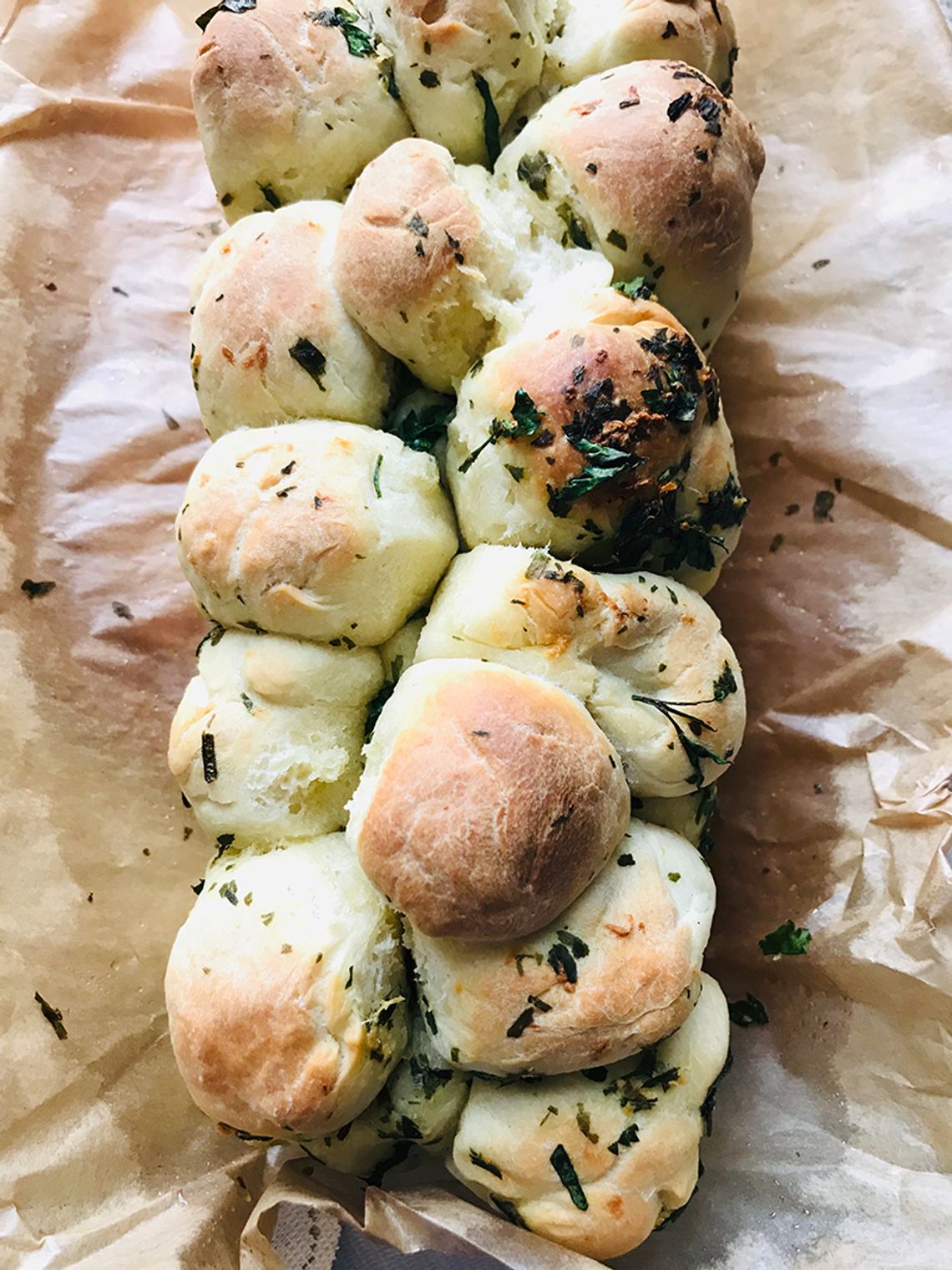 Ziołowy monkey bread