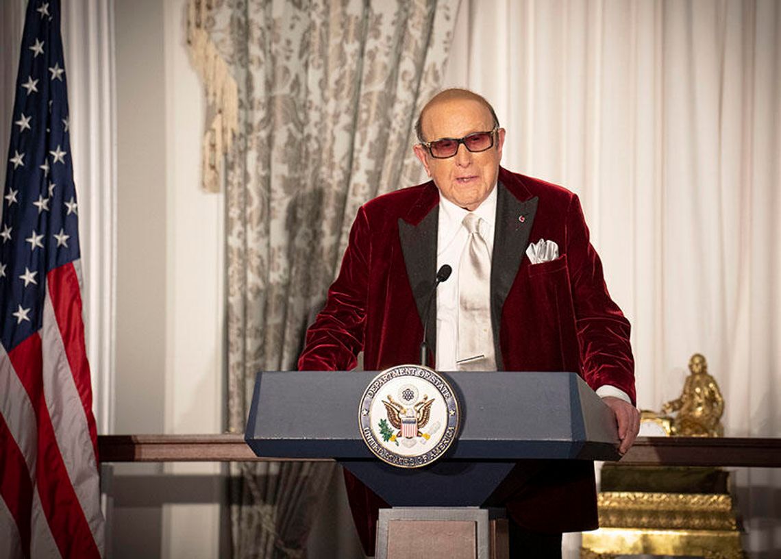 Zmarł słynny producent muzyczny Clive Davis Zmarł słynny producent muzyczny Clive Davis