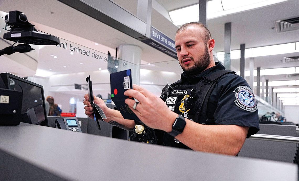 Zmiany na przejściach granicznych: będą fotografować wszystkich Zmiany na przejściach granicznych: będą fotografować wszystkich