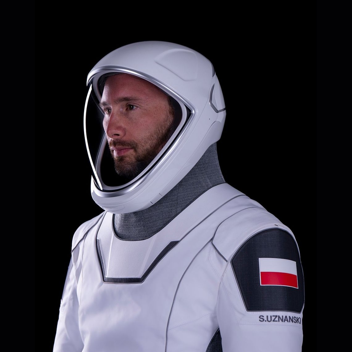 Źródła PAP: Ogłoszenie Muska o wycofaniu kapsuł Dragon nie wpłynie na lot polskiego astronauty