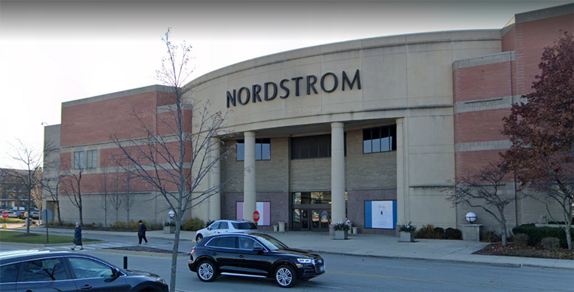 Zuchwała kradzież z Nordstrom w Skokie