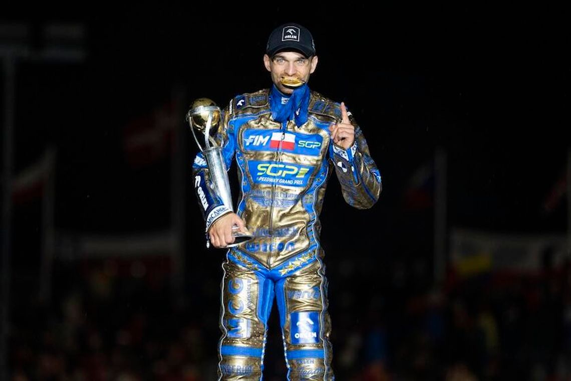 Żużlowa GP – drugie miejsce w Vojens dało Zmarzlikowi szósty tytuł mistrza świata Żużlowa GP – drugie miejsce w Vojens dało Zmarzlikowi szósty tytuł mistrza świata
