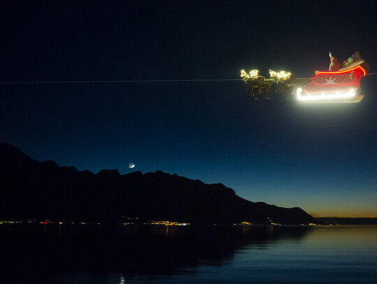 Flying Santa in Montreux