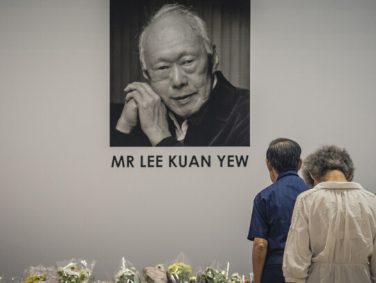 Singapore's founding Prime Minister Lee Kuan Yew dies at 91