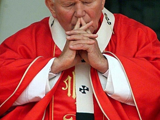 POLAND-POPE PRAYING