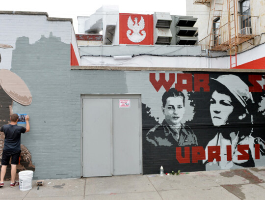 Mural in Brooklyn commemorates 1944 Warsaw Uprising