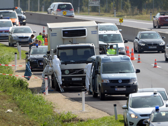 Dead refugees found in a truck in Austria