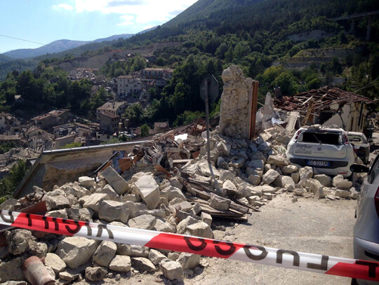 6.2 magnitude earthquake hits central Italy - at least 37 dead