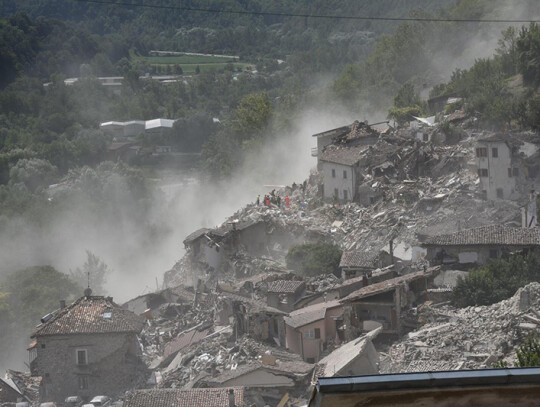 6.2 magnitude earthquake hits central Italy - at least 37 dead