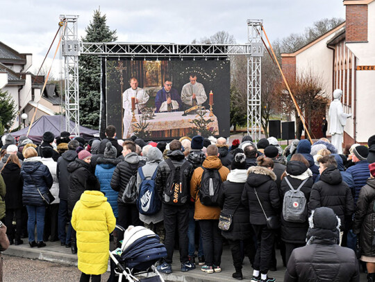 Funeral of 'Escape Room' fire tragedy victims, Koszalin, Poland - 10 Jan 2019