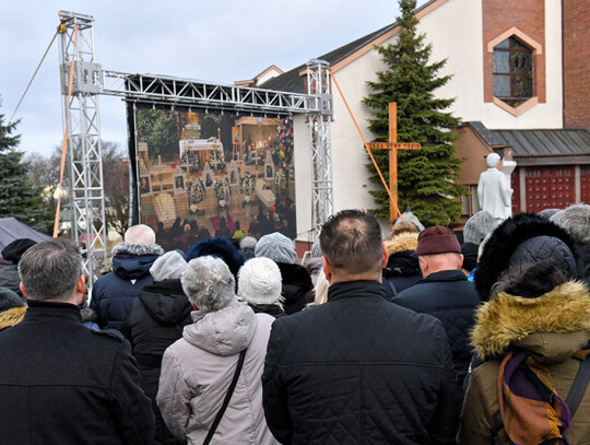 Funeral of 'Escape Room' fire tragedy victims, Koszalin, Poland - 10 Jan 2019