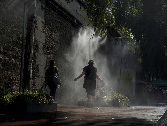 Heatwave in Paris, France - 25 Jul 2019