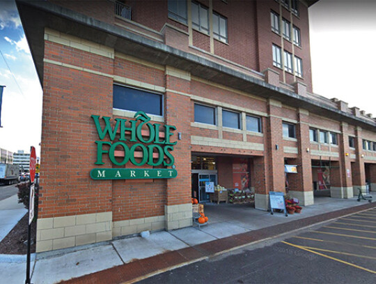 Whole Foods w Sauganash fot. Google Map