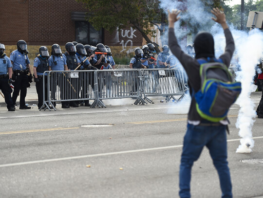 Police abuse protest in wake of George Floyd death in Minneapolis, USA - 27 May 2020