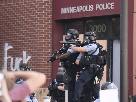 Police abuse protest in wake of George Floyd death in Minneapolis, USA - 27 May 2020