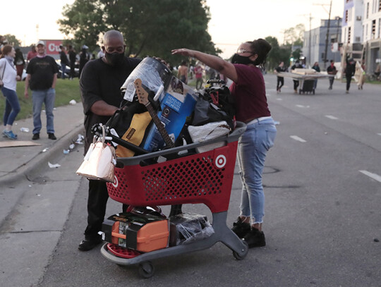 Police abuse protest in wake of George Floyd death in Minneapolis, USA - 27 May 2020