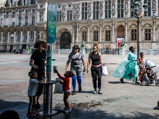 Heatwave in Paris, France - 31 Jul 2020