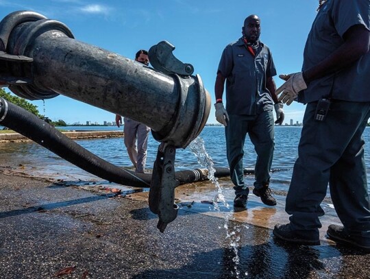 Miami Dade installs water pump to oxygenate water to prevent marine life deaths, USA - 18 Aug 2020