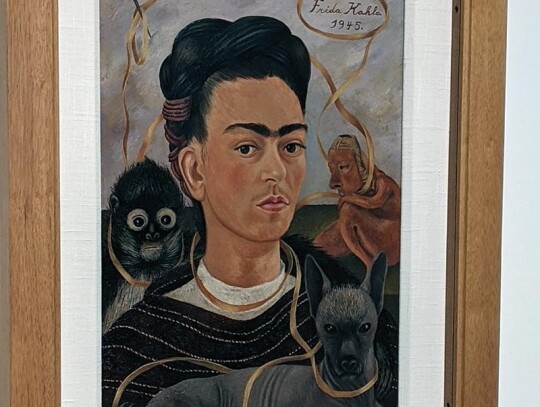 Frida Kahlo "Self-portrait with Small Monkey", 1945 r. fot. Ewa Malcher