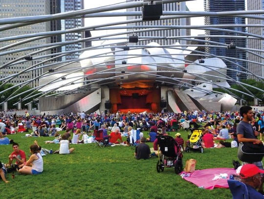 Jay Pritzker Pavilion w Millennium Park fot. Ewa Malcher