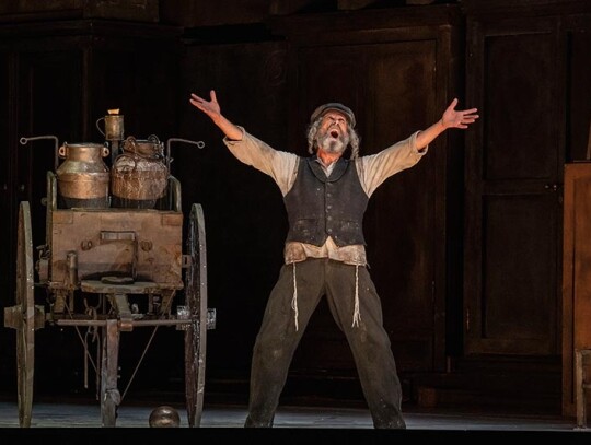 18. LOC Fiddler - Steven Skybell - Photo Todd Rosenberg