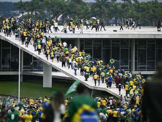 Bolsonaro supporters invade headquarters of power and the Presidency of the Republic in Brazil, Brasil - 08 Jan 2023