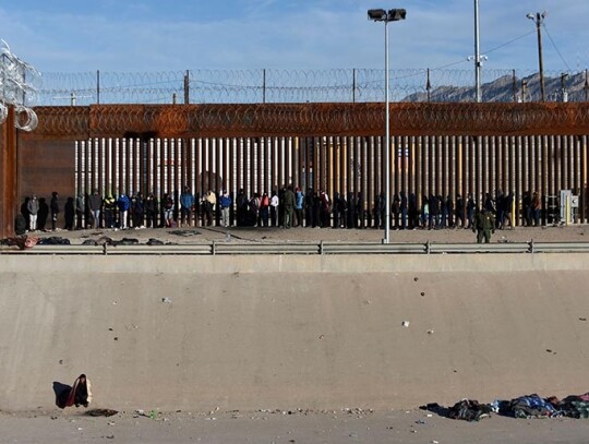 Migrants on the border between Mexico and the US, Ciudad Juarez - 23 Dec 2022