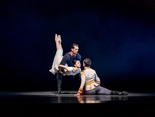 8_Anna Karenina_Victoria Jaiani_Alberto Velazquez_Dylan Gutierrez_Photo by Cheryl Mann