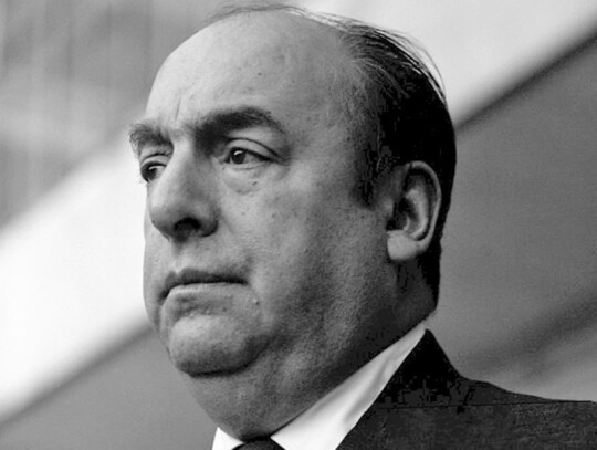 Pablo_Neruda_1963_Wiki