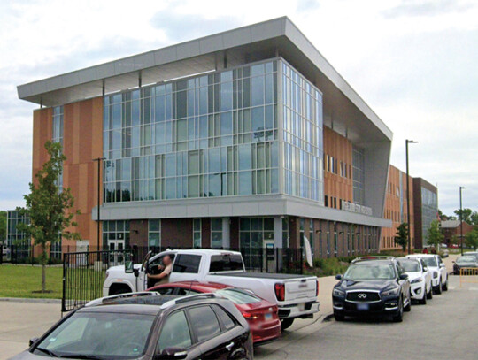 Englewood STEM High School fot. Google Map/screenshot