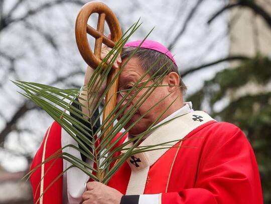 A statue of John Paul II is vandalized in Lodz, Poland - 02 Apr 2023