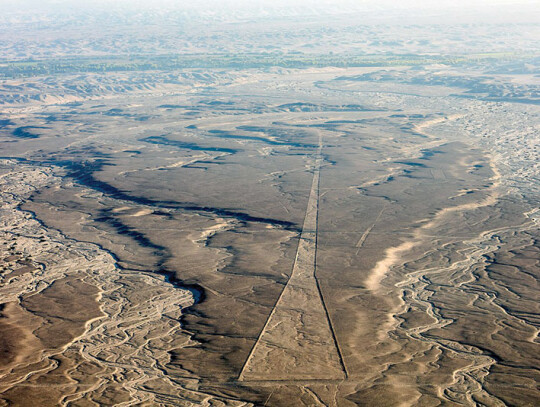 1280px-Líneas_de_Nazca_Nazca_Perú_Wiki