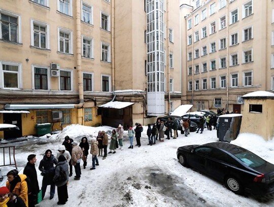 Collecting signatures in support of Civic Initiative Party presidential candidate Boris Nadezhin, St Petersburg, Russian Federation - 23 Jan 2024