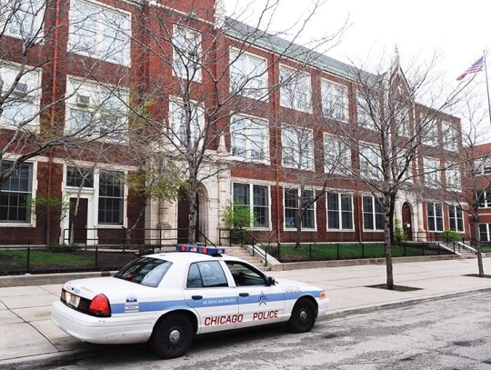 Suspected case of swine flu closes Chicago elementary school